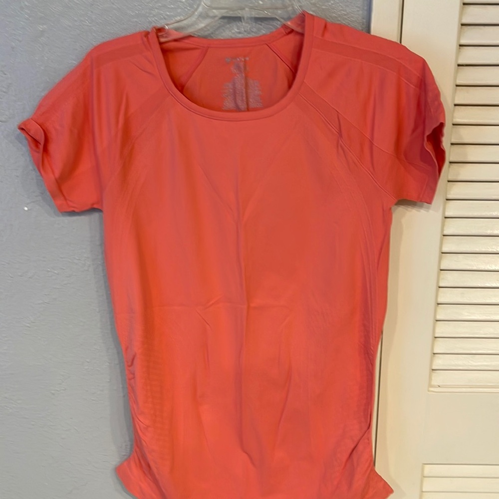 Gaiam womens shirt size large nwot